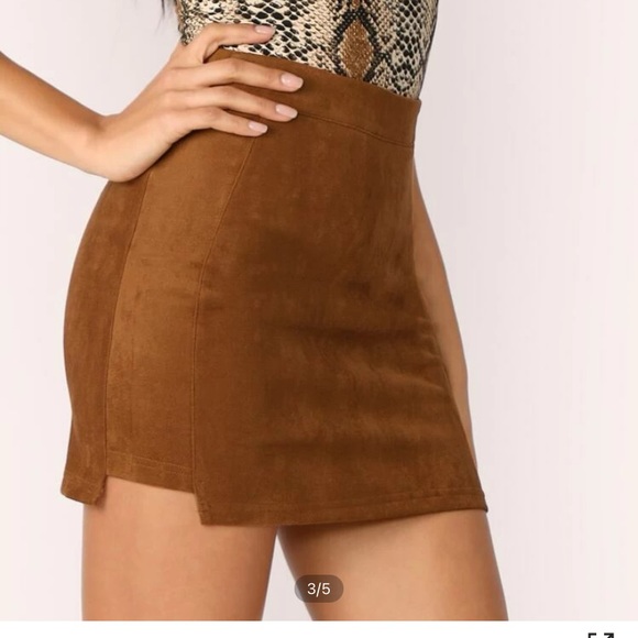 Shein faux suede stepped hem mini skirt - Picture 2 of 5
